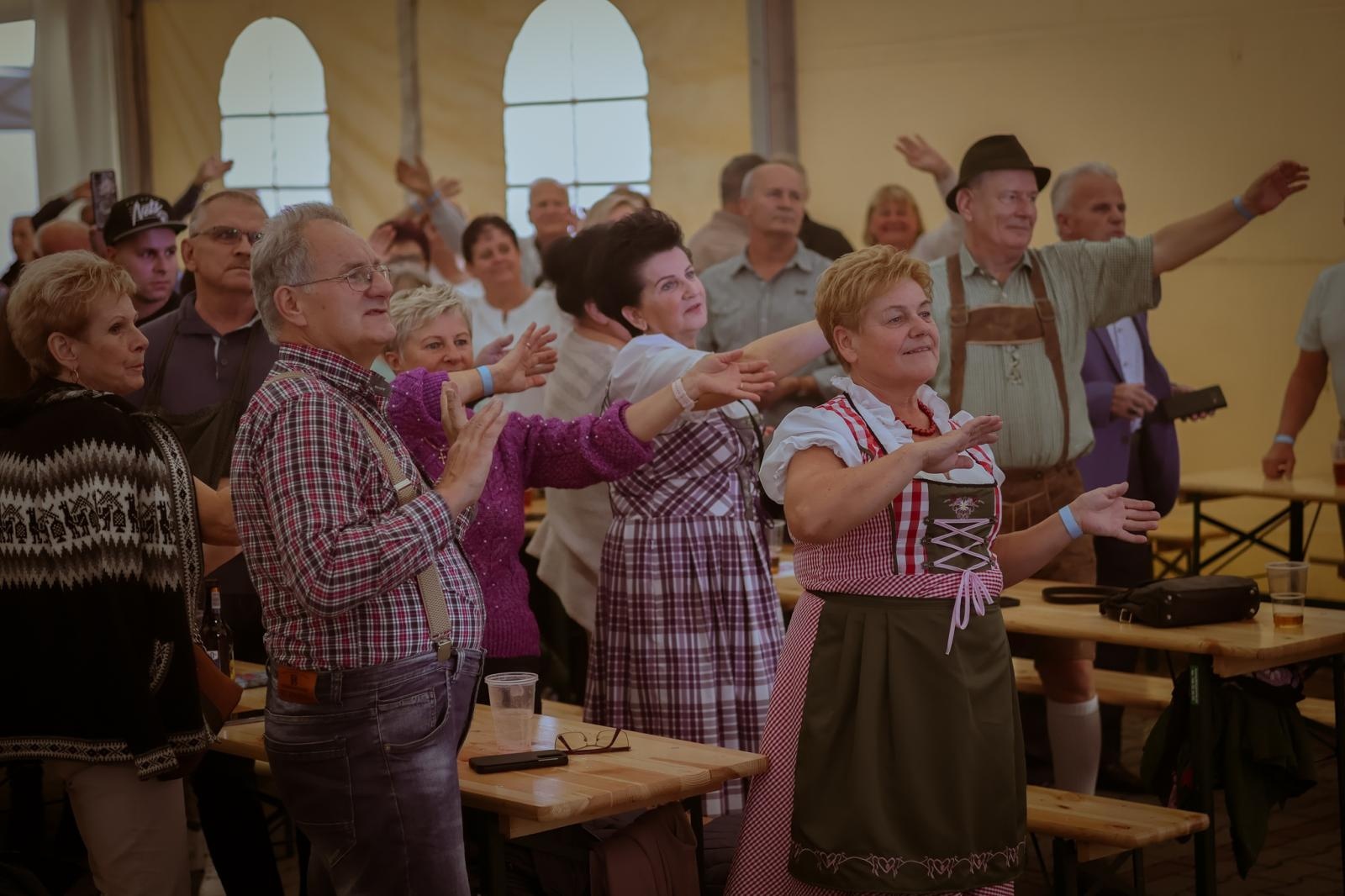 Zdjęcie w galerii na portalu naszwodzislaw.com: Pszów zagościł na mapie Oktoberfestów wiadomości z regionu