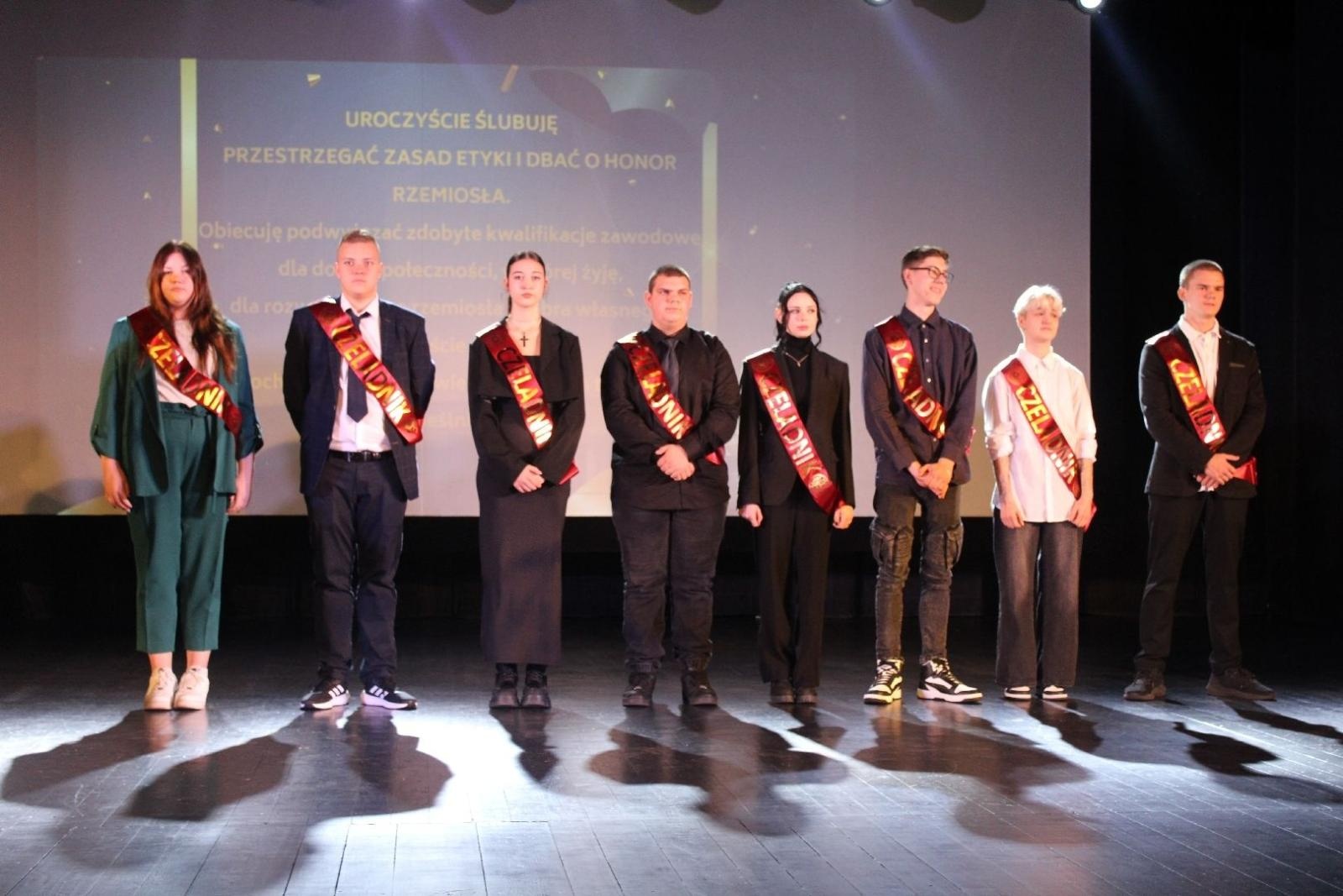 Zdjęcie w galerii na portalu naszwodzislaw.com: Czeladnicy zostali wyzwoleni [FOTO] wiadomości z regionu