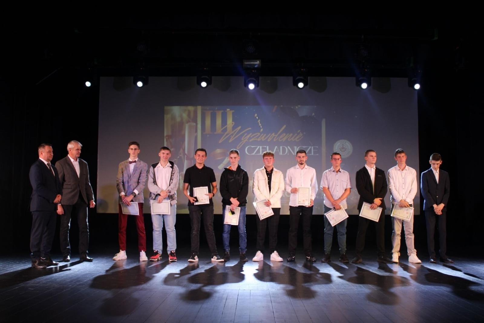 Zdjęcie w galerii na portalu naszwodzislaw.com: Czeladnicy zostali wyzwoleni [FOTO] wiadomości z regionu