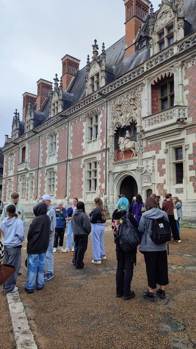 Zdjęcie w galerii na portalu naszwodzislaw.com: Wyjątkowa podróż uczniów SP1 do Francji [FOTO] wiadomości z regionu