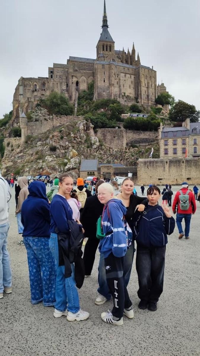 Zdjęcie w galerii na portalu naszwodzislaw.com: Wyjątkowa podróż uczniów SP1 do Francji [FOTO] wiadomości z regionu