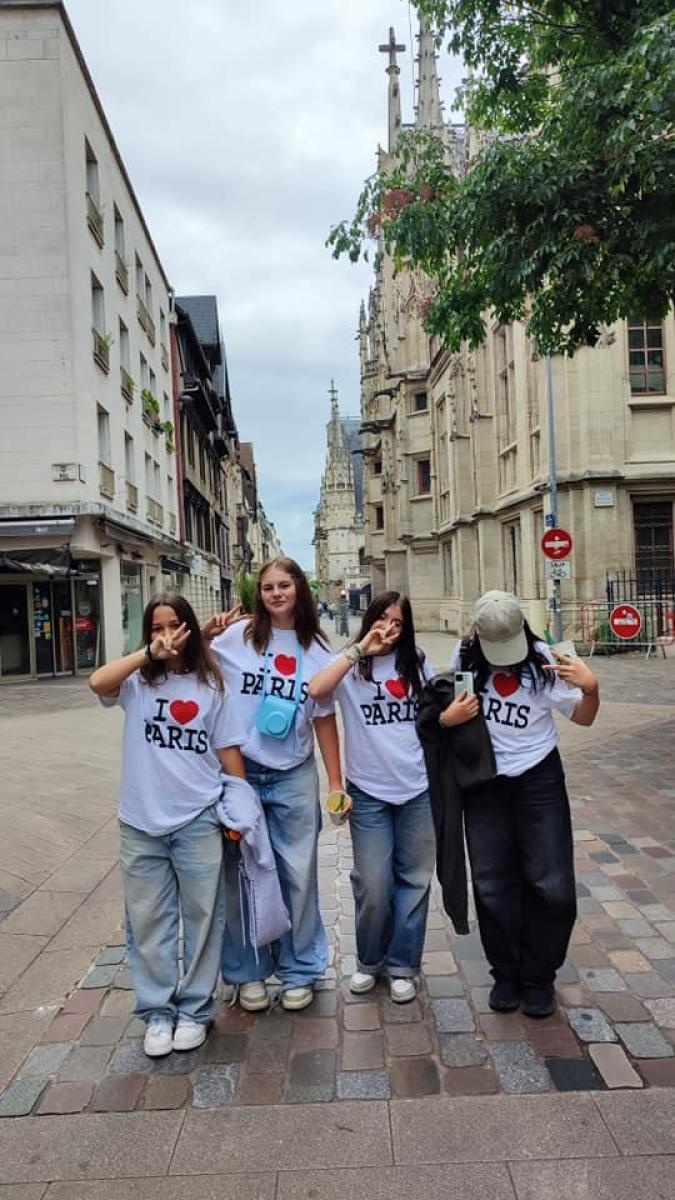 Zdjęcie w galerii na portalu naszwodzislaw.com: Wyjątkowa podróż uczniów SP1 do Francji [FOTO] wiadomości z regionu