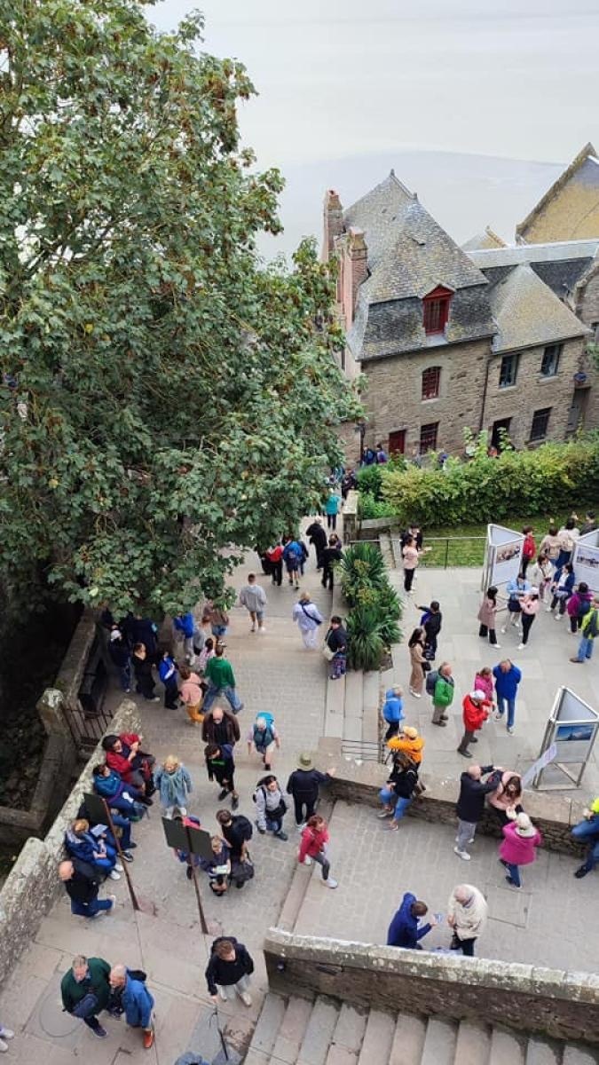 Zdjęcie w galerii na portalu naszwodzislaw.com: Wyjątkowa podróż uczniów SP1 do Francji [FOTO] wiadomości z regionu