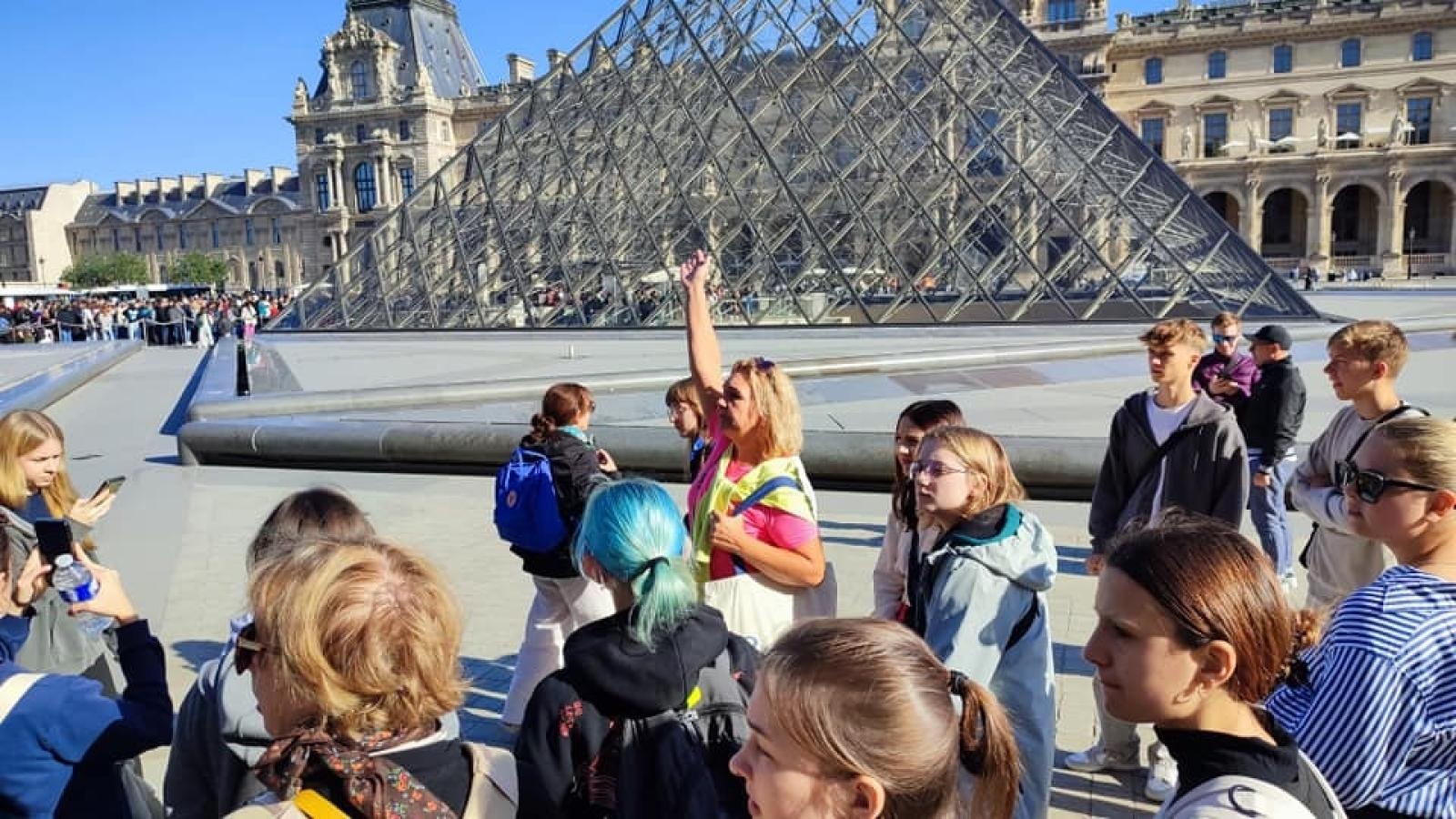 Zdjęcie w galerii na portalu naszwodzislaw.com: Wyjątkowa podróż uczniów SP1 do Francji [FOTO] wiadomości z regionu