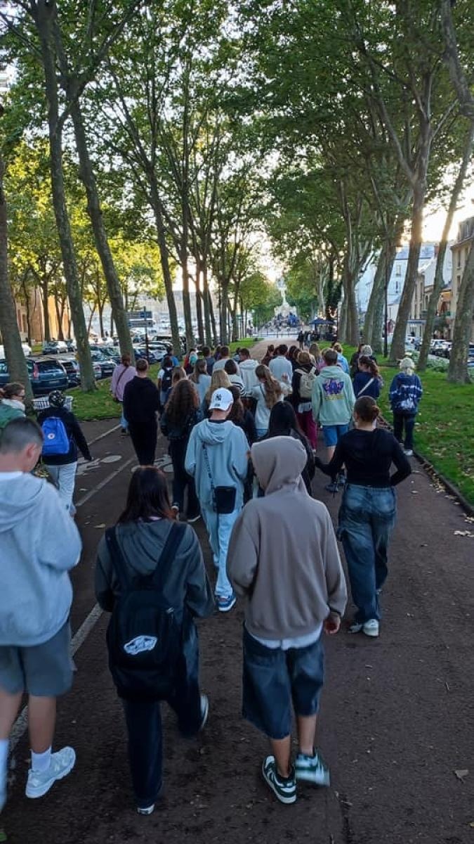 Zdjęcie w galerii na portalu naszwodzislaw.com: Wyjątkowa podróż uczniów SP1 do Francji [FOTO] wiadomości z regionu