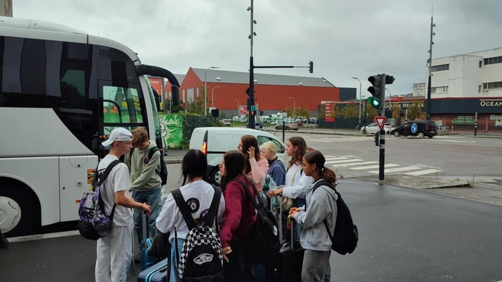 Zdjęcie w galerii na portalu naszwodzislaw.com: Wyjątkowa podróż uczniów SP1 do Francji [FOTO] wiadomości z regionu