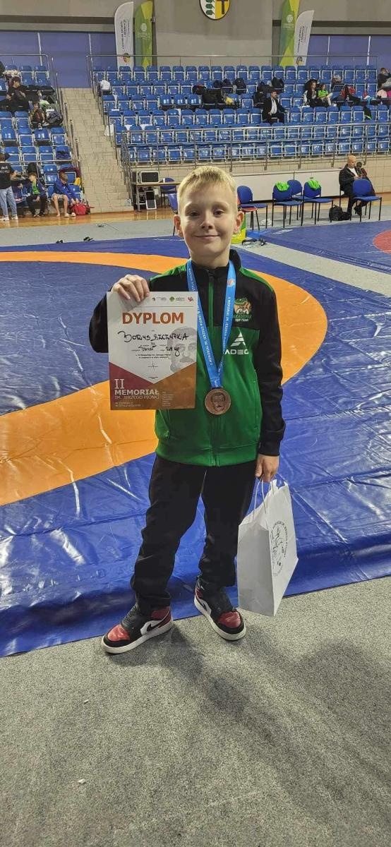 Zdjęcie w galerii na portalu naszwodzislaw.com: Medale Akademii Top Team na II memoriale im. Jerzego Pionki wiadomości z regionu