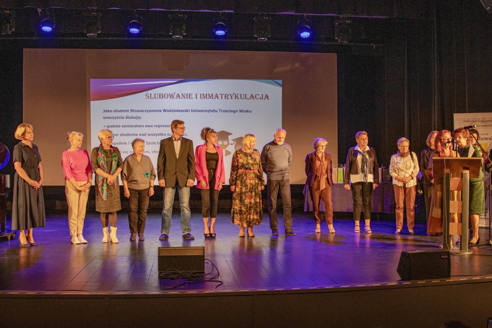 Zdjęcie w galerii na portalu naszwodzislaw.com: Inauguracja roku akademickiego WUTW za nami [FOTO] wiadomości z regionu