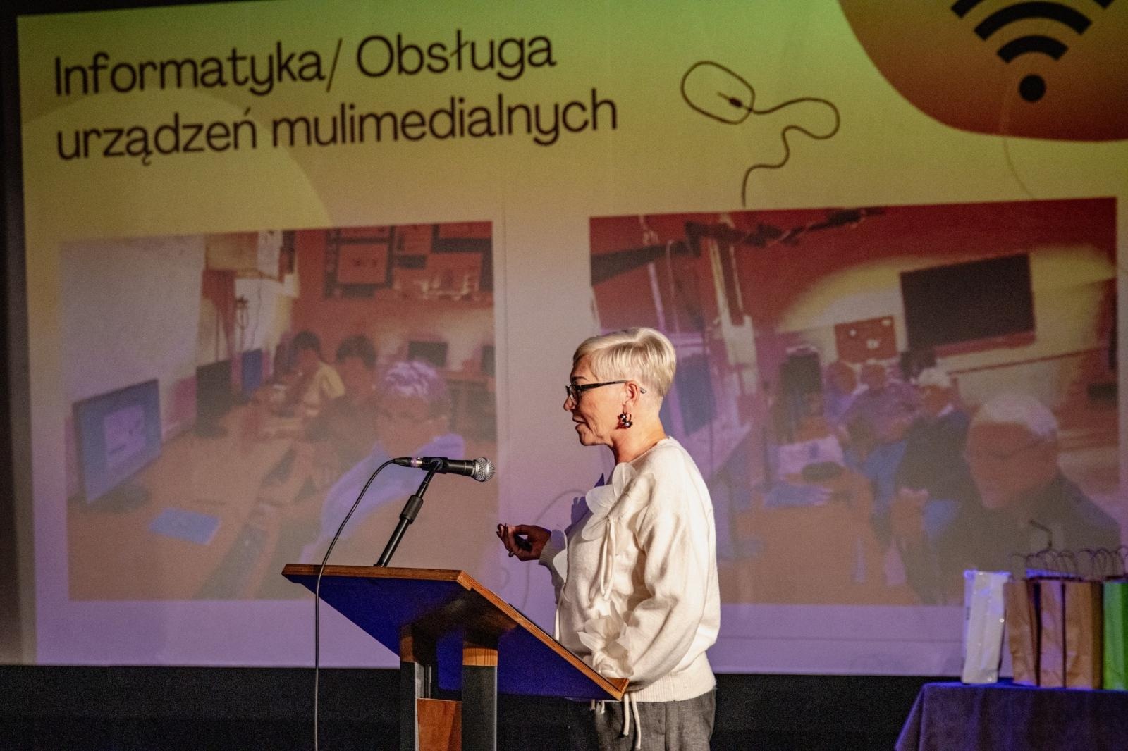 Zdjęcie w galerii na portalu naszwodzislaw.com: Inauguracja roku akademickiego WUTW za nami [FOTO] wiadomości z regionu