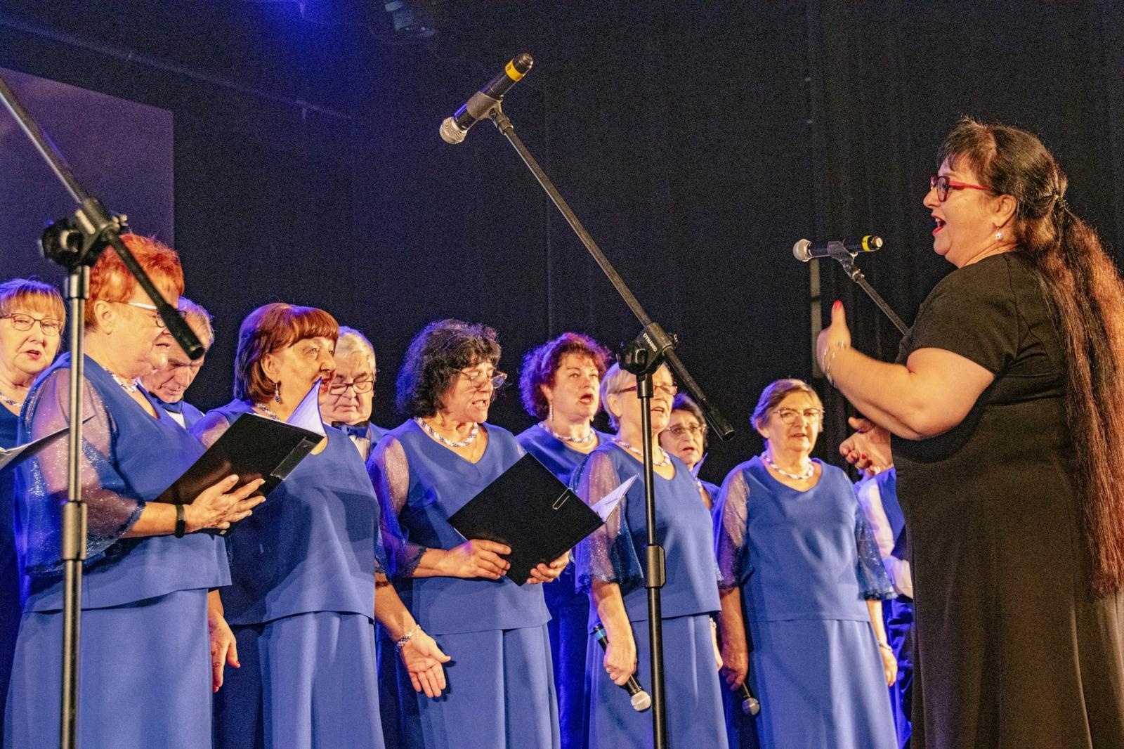 Zdjęcie w galerii na portalu naszwodzislaw.com: Inauguracja roku akademickiego WUTW za nami [FOTO] wiadomości z regionu