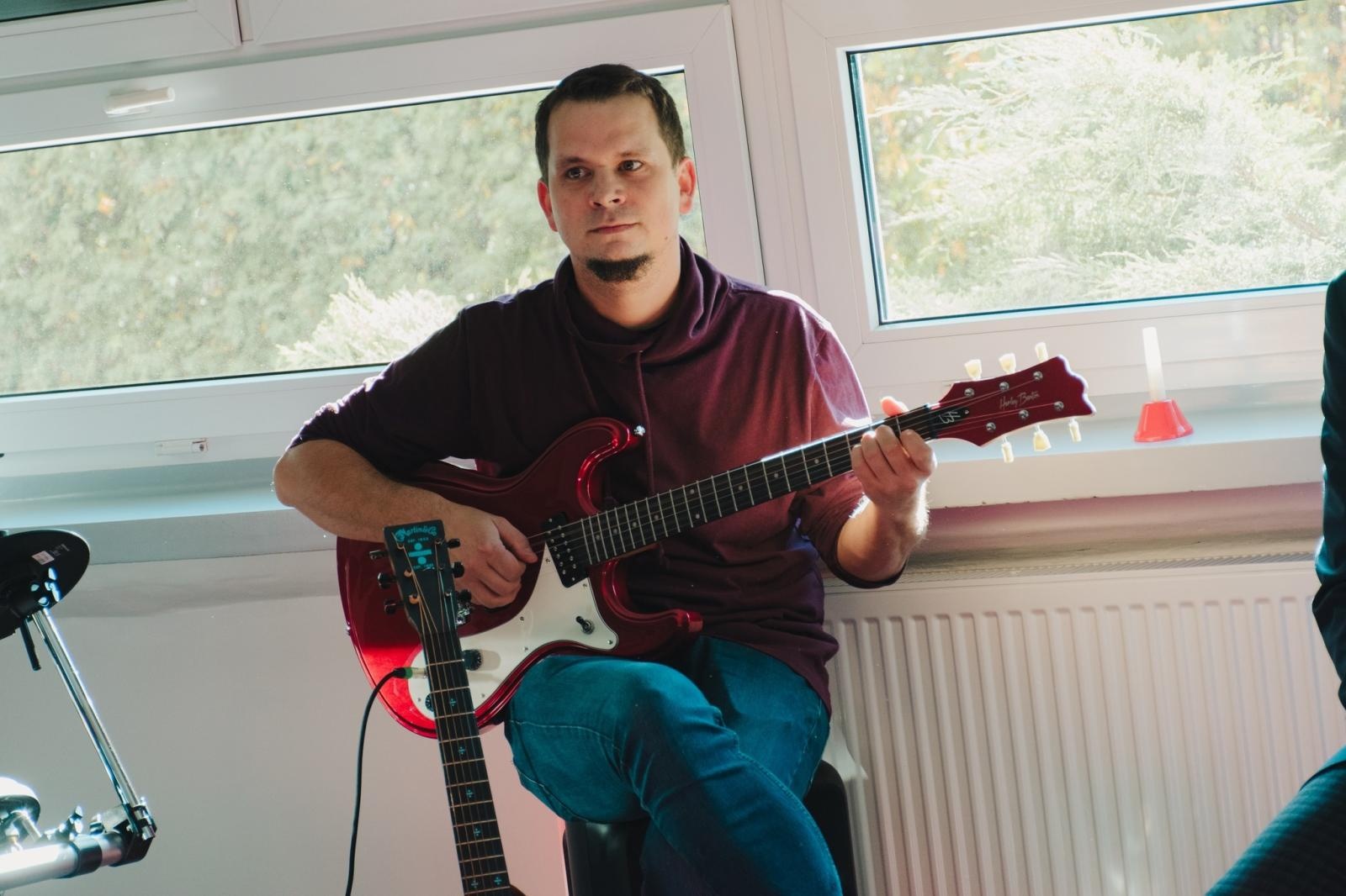 Zdjęcie w galerii na portalu naszwodzislaw.com: Pracownia muzyczna w OCNTiS oficjalnie otwarta [FOTO] wiadomości z regionu