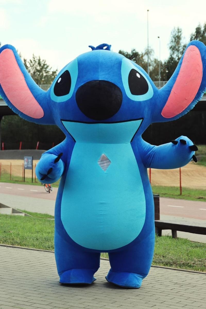 Zdjęcie w galerii na portalu naszwodzislaw.com: Charytatywny festyn na Trzech Wzgórzach. Dla powodzian zebrano ponad 20 tysięcy złotych [FOTO] wiadomości z regionu