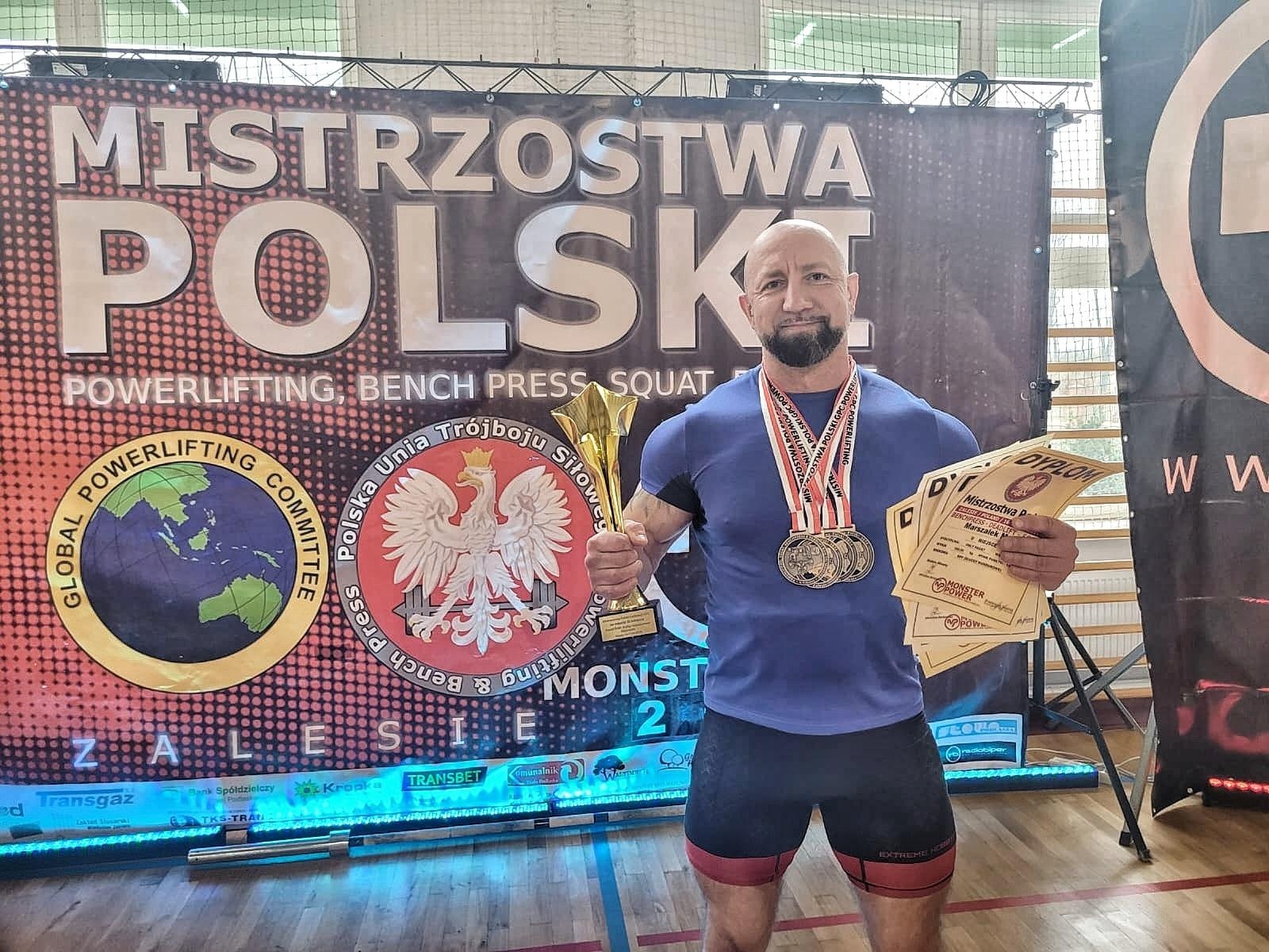 Zdjęcie w galerii na portalu naszwodzislaw.com: Sporty siłowe. Kolejne sukcesy Marcina Marszałka wiadomości z regionu