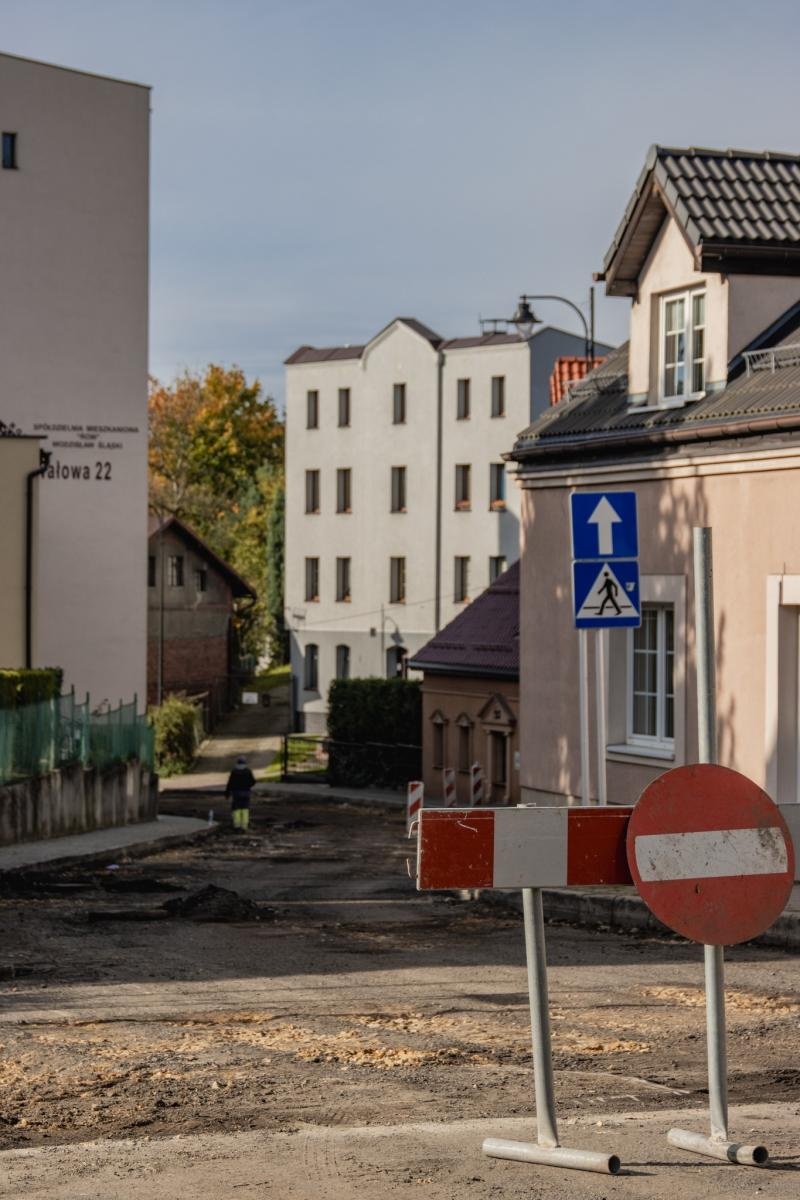 Zdjęcie w galerii na portalu naszwodzislaw.com: Trwają prace na ulicy Wałowej w Wodzisławiu Śląskim [FOTO] wiadomości z regionu