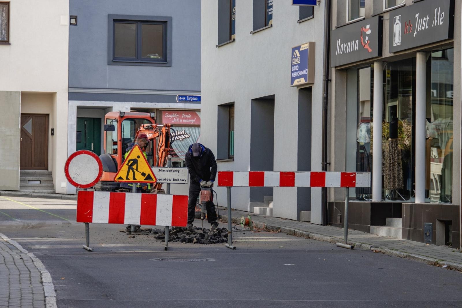 Zdjęcie w galerii na portalu naszwodzislaw.com: Trwają prace na ulicy Wałowej w Wodzisławiu Śląskim [FOTO] wiadomości z regionu