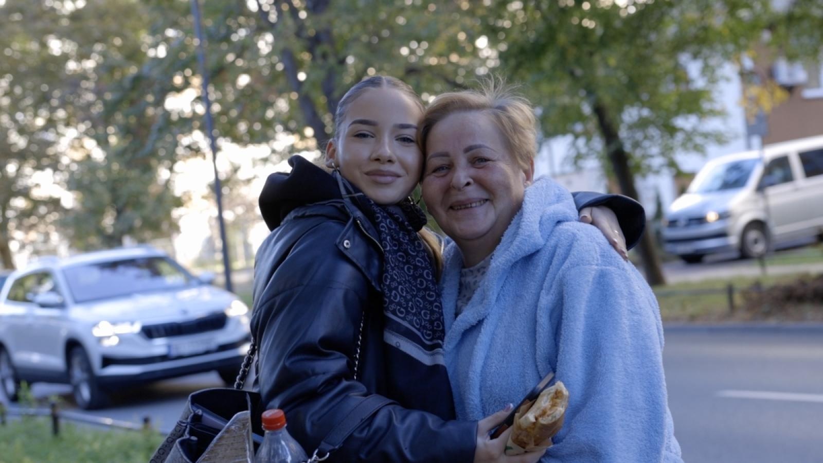 Zdjęcie w galerii na portalu naszwodzislaw.com: Finał policyjnej akcji #JestemTuCzekam. Eksperyment społeczny [FOTO i WIDEO] wiadomości z regionu