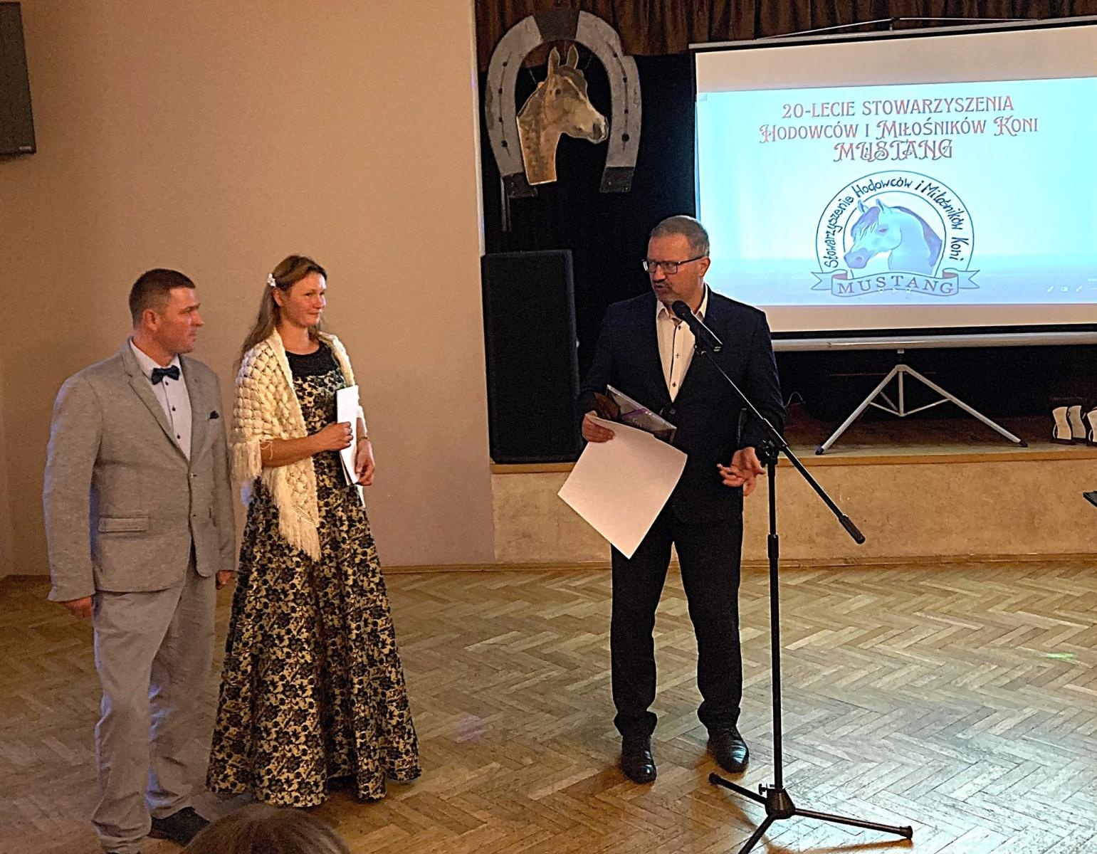 Zdjęcie w galerii na portalu naszwodzislaw.com: 20-lecie Stowarzyszenia Hodowców i Miłośników Koni Mustang wiadomości z regionu