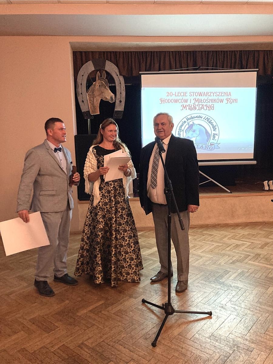 Zdjęcie w galerii na portalu naszwodzislaw.com: 20-lecie Stowarzyszenia Hodowców i Miłośników Koni Mustang wiadomości z regionu