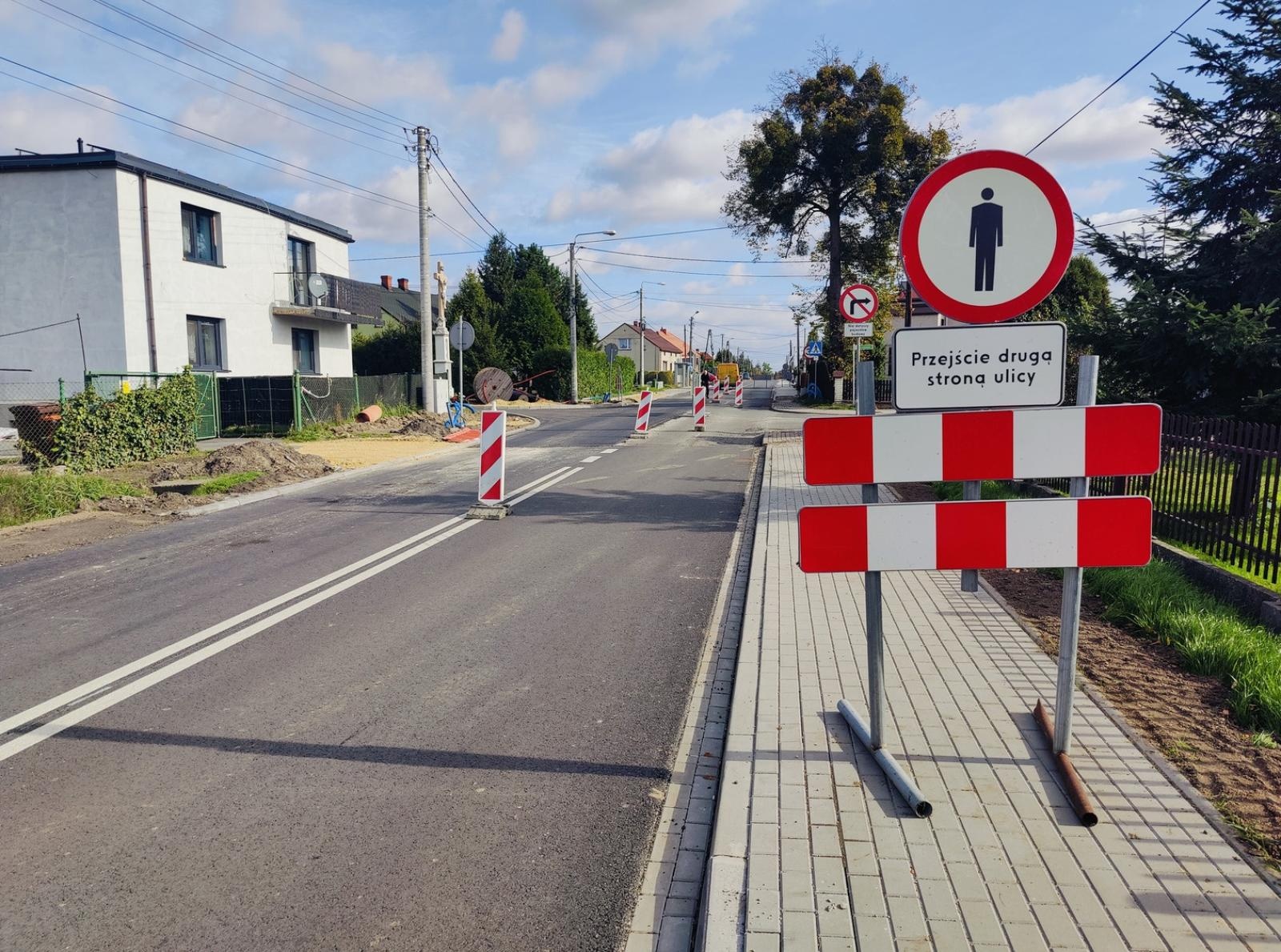 Zdjęcie w galerii na portalu naszwodzislaw.com: Rozpoczął się kolejny etap przebudowy ul. Głożyńskiej w Radlinie wiadomości z regionu