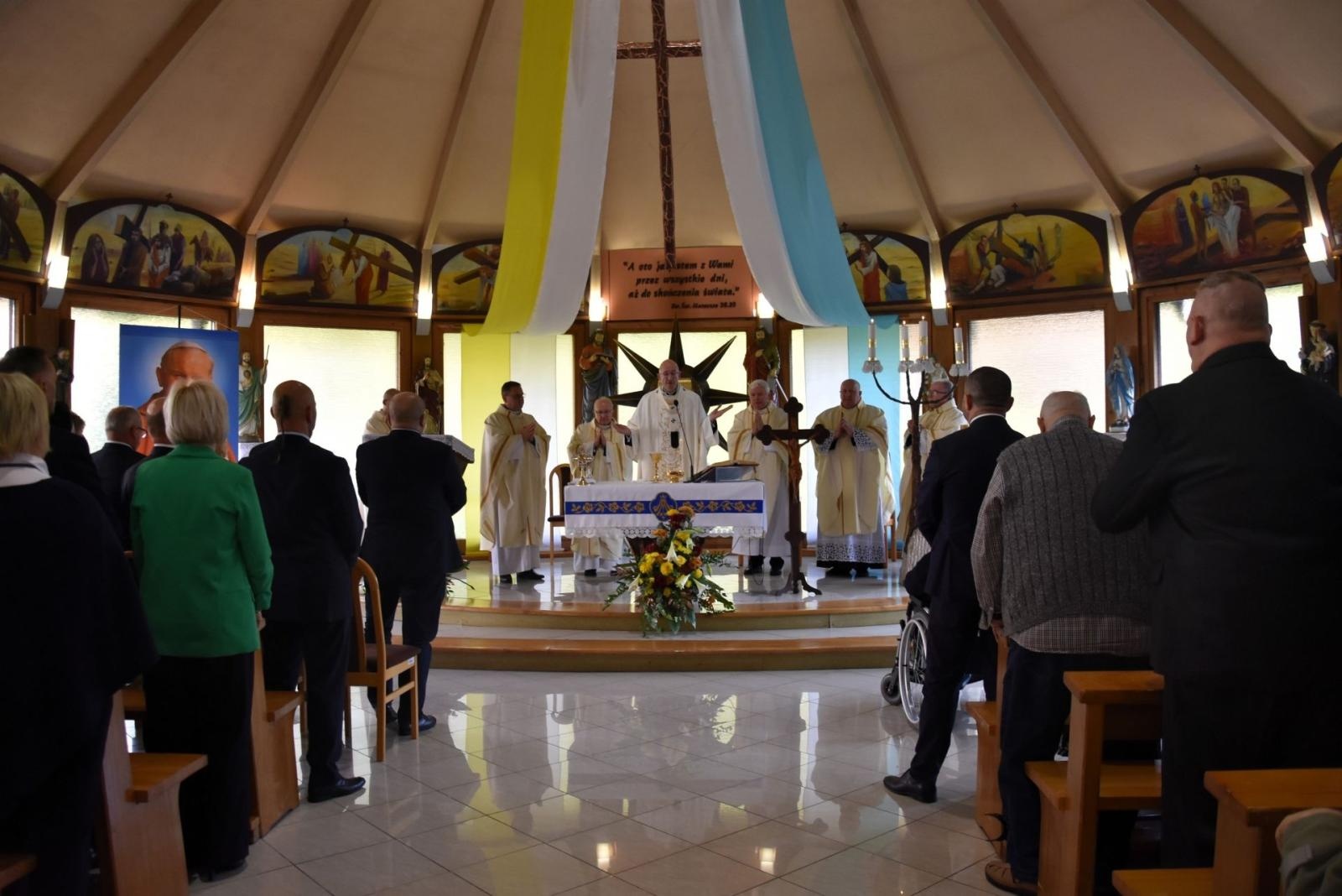 Zdjęcie w galerii na portalu naszwodzislaw.com: Jubileusz Domu Pomocy Społecznej w Gorzycach [FOTO] wiadomości z regionu