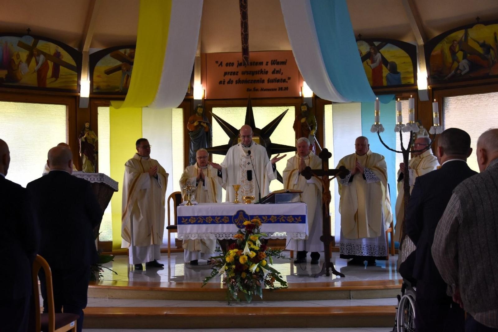 Zdjęcie w galerii na portalu naszwodzislaw.com: Jubileusz Domu Pomocy Społecznej w Gorzycach [FOTO] wiadomości z regionu