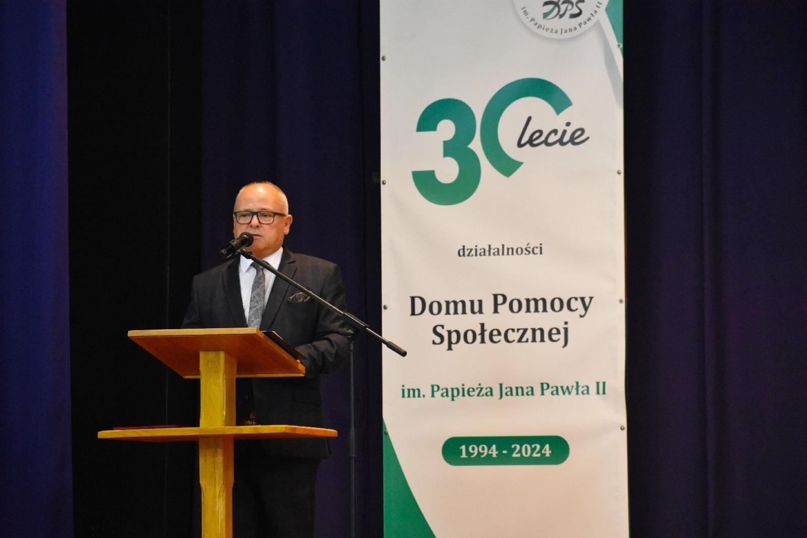 Zdjęcie w galerii na portalu naszwodzislaw.com: Jubileusz Domu Pomocy Społecznej w Gorzycach [FOTO] wiadomości z regionu
