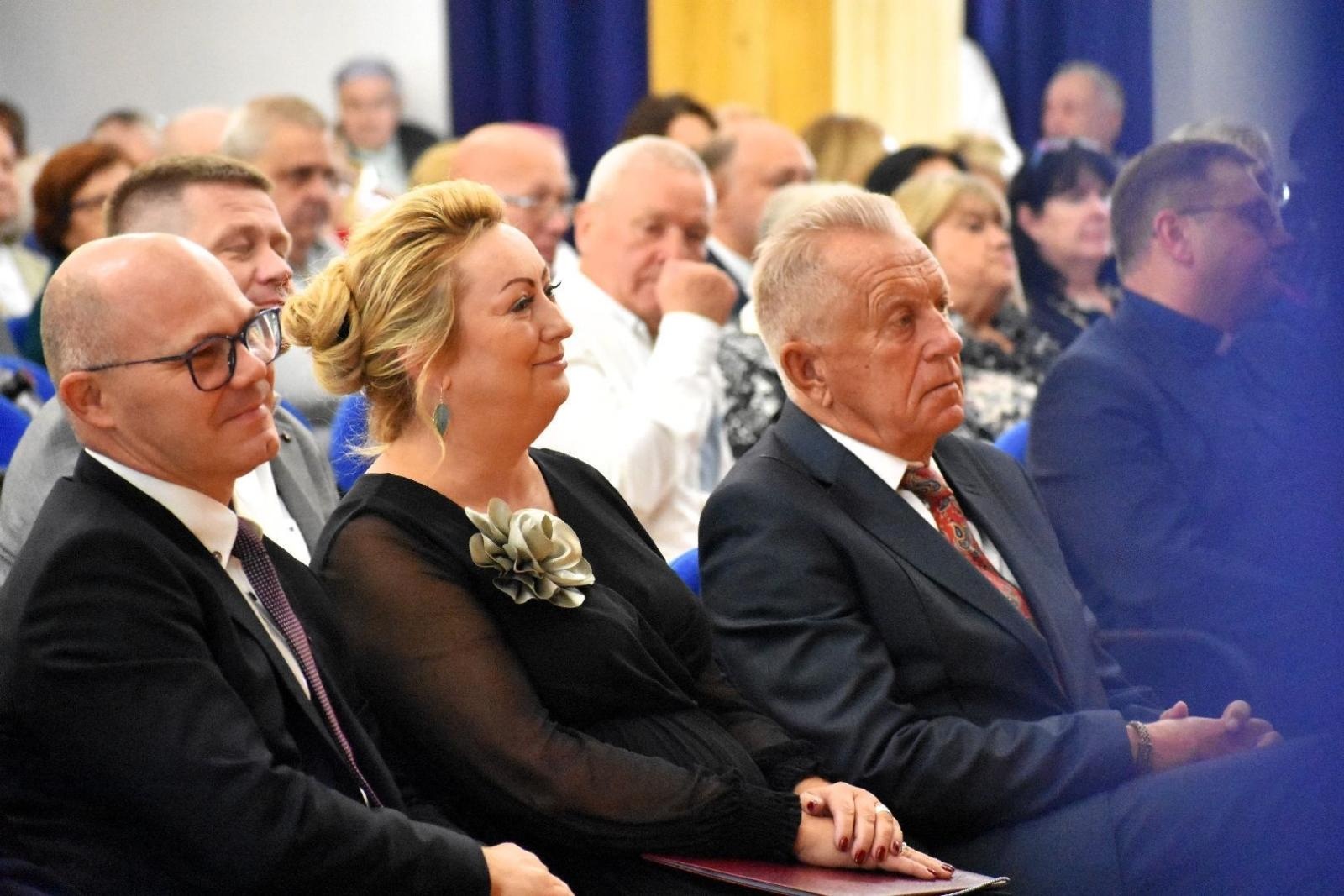 Zdjęcie w galerii na portalu naszwodzislaw.com: Jubileusz Domu Pomocy Społecznej w Gorzycach [FOTO] wiadomości z regionu