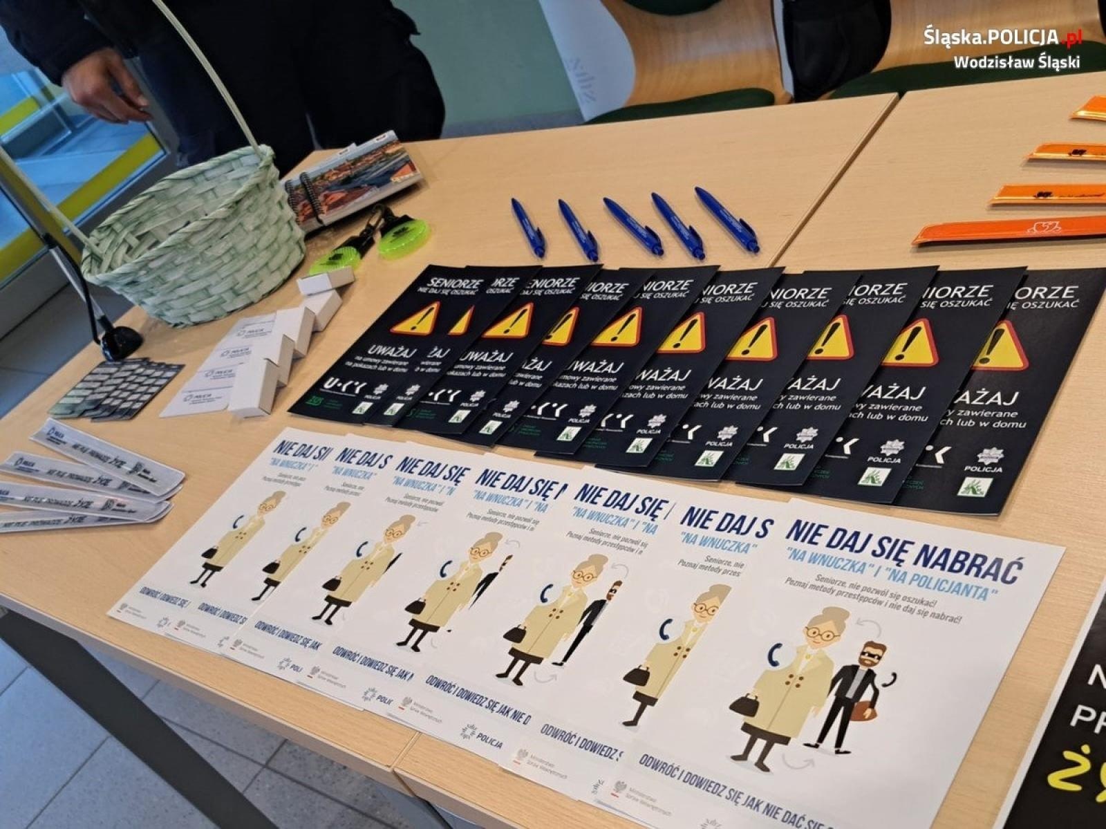 Zdjęcie w galerii na portalu naszwodzislaw.com: ZUS i policja w trosce o bezpieczeństwo seniorów wiadomości z regionu