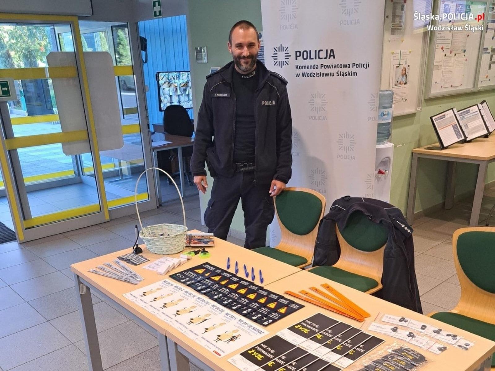 Zdjęcie w galerii na portalu naszwodzislaw.com: ZUS i policja w trosce o bezpieczeństwo seniorów wiadomości z regionu