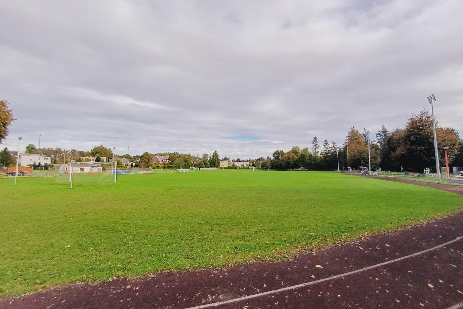 Zdjęcie w galerii na portalu naszwodzislaw.com: Boiska w Godowie i Łaziskach z nowym oświetleniem wiadomości z regionu