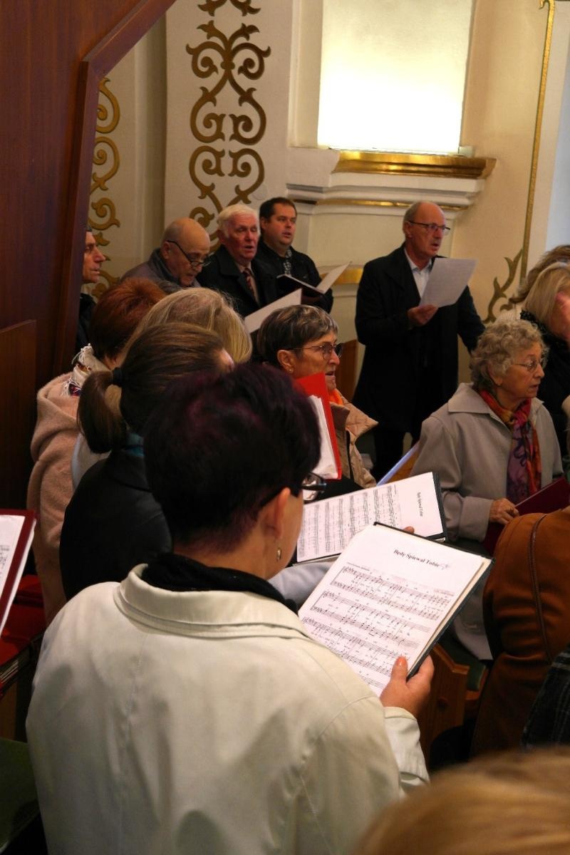 Zdjęcie w galerii na portalu naszwodzislaw.com: Chór Jadwiga z WCK wystąpił w kościele w Zawadzie wiadomości z regionu