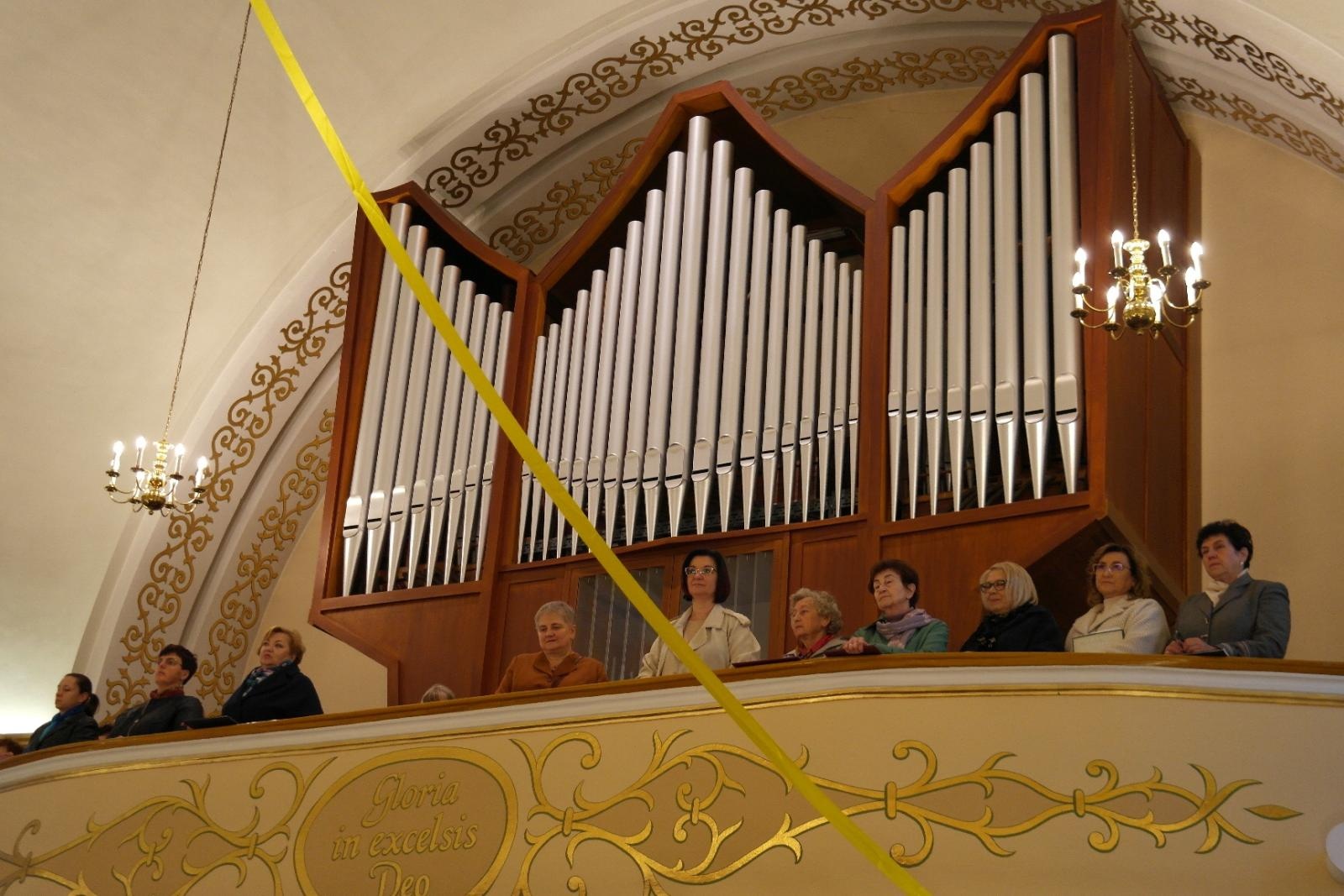 Zdjęcie w galerii na portalu naszwodzislaw.com: Chór Jadwiga z WCK wystąpił w kościele w Zawadzie wiadomości z regionu