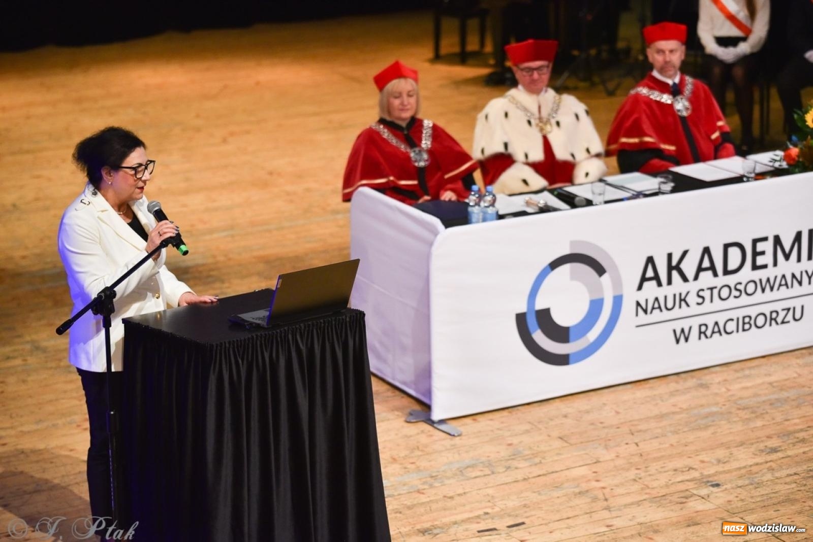 Zdjęcie w galerii na portalu naszwodzislaw.com: Raciborska Akademia Nauk Stosowanych zainaugurowała nowy rok akademicki wiadomości z regionu