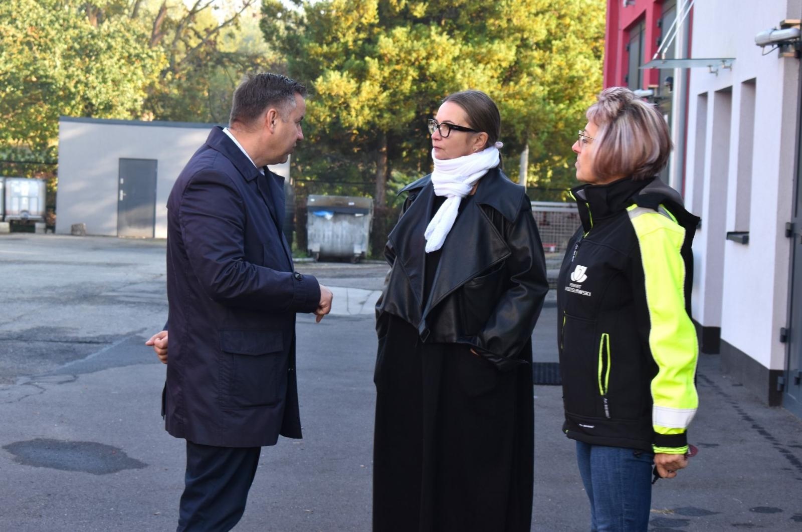 Zdjęcie w galerii na portalu naszwodzislaw.com: Łóżka dla poszkodowanych w powodzi wyruszyły z Wodzisławia Śląskiego do Głuchołaz wiadomości z regionu