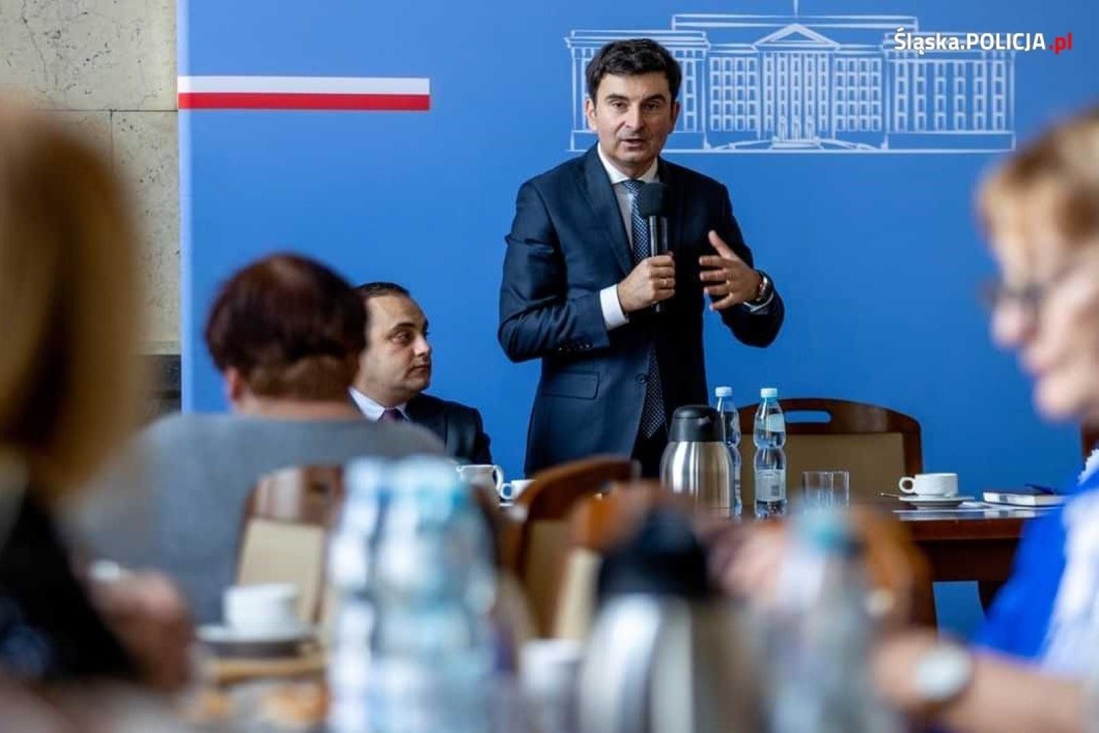 Zdjęcie w galerii na portalu naszwodzislaw.com: Spotkanie przedstawicieli stowarzyszeń mniejszości narodowych i etnicznych w Urzędzie Wojewódzkim wiadomości z regionu