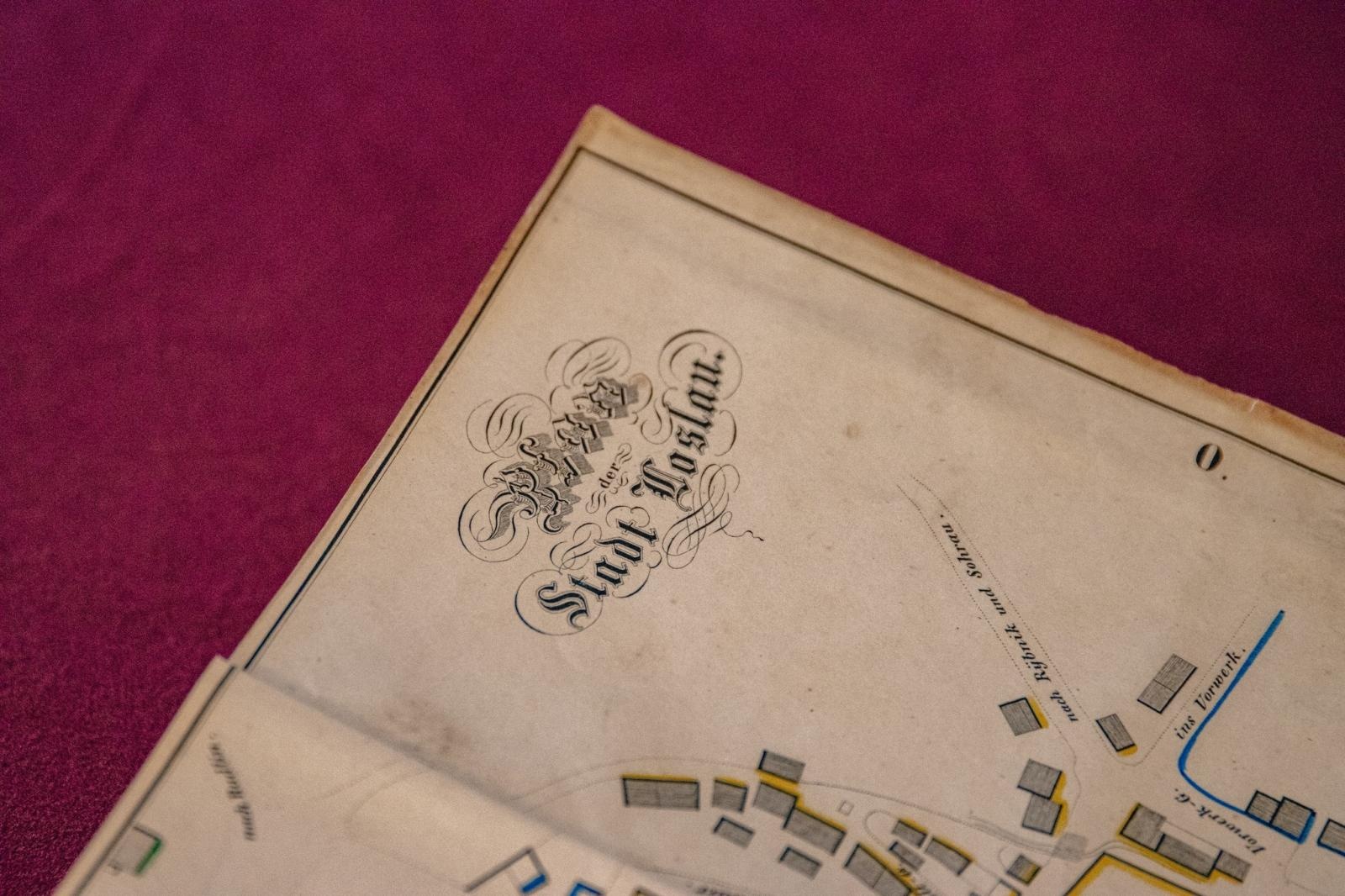 Zdjęcie w galerii na portalu naszwodzislaw.com: Sławomir Kulpa dyrektor wodzisławskiego Muzeum pozyskał cenne dzieło wiadomości z regionu