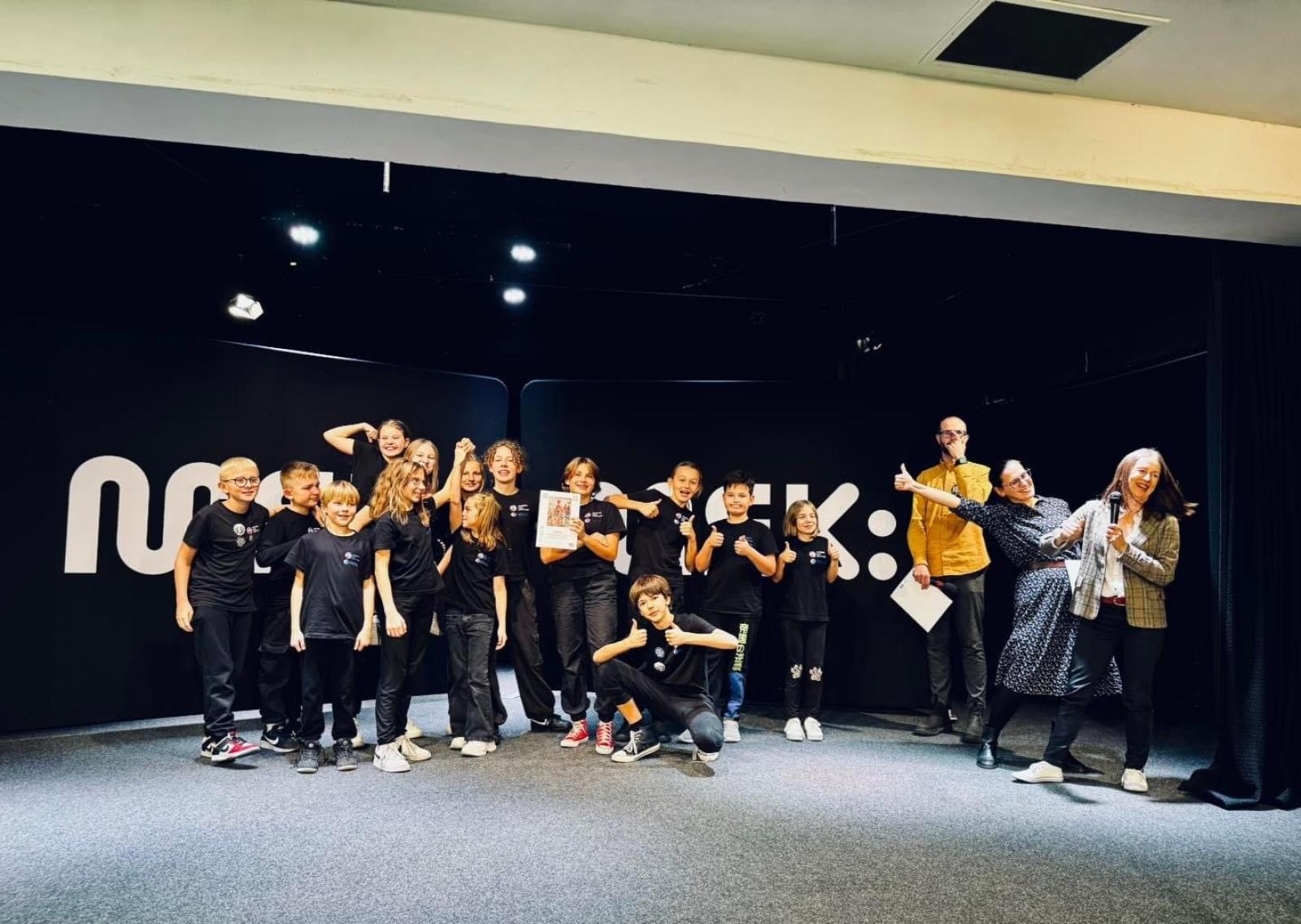 Zdjęcie w galerii na portalu naszwodzislaw.com: 1. miejsce Teatru Szydełko z WCK na festiwalu Dziatwa wiadomości z regionu