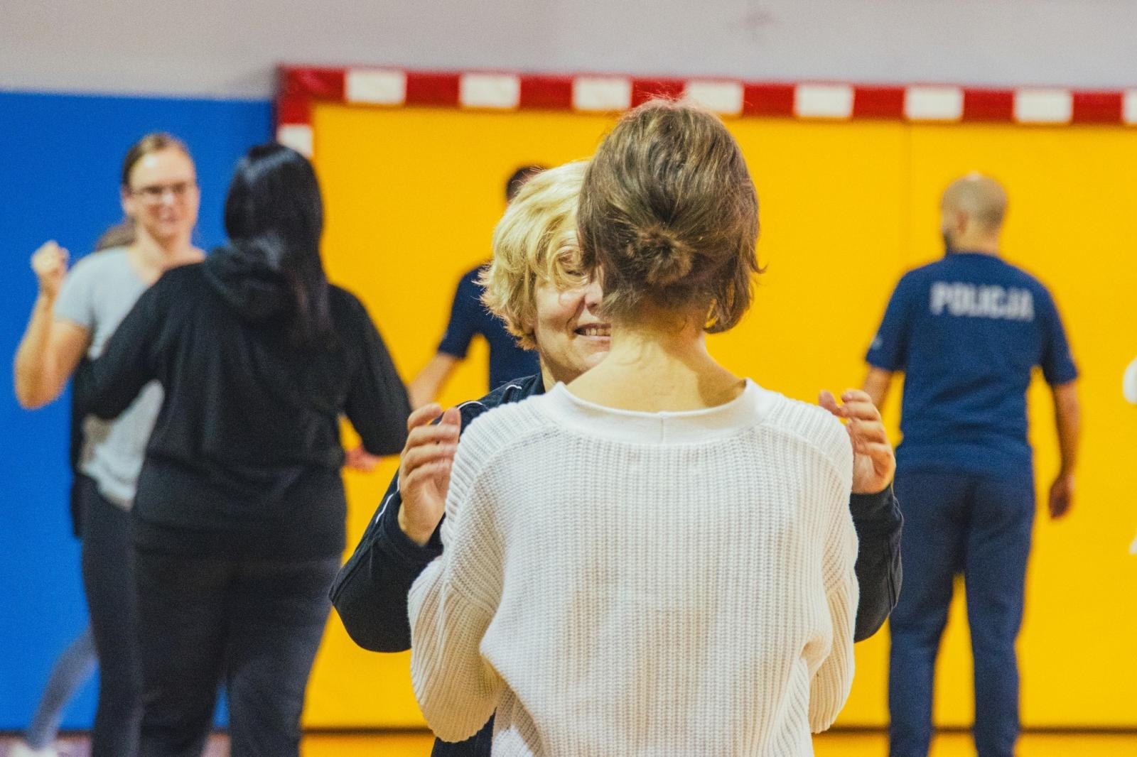 Zdjęcie w galerii na portalu naszwodzislaw.com: Rozpoczął się cykl warsztatów samoobronny wiadomości z regionu