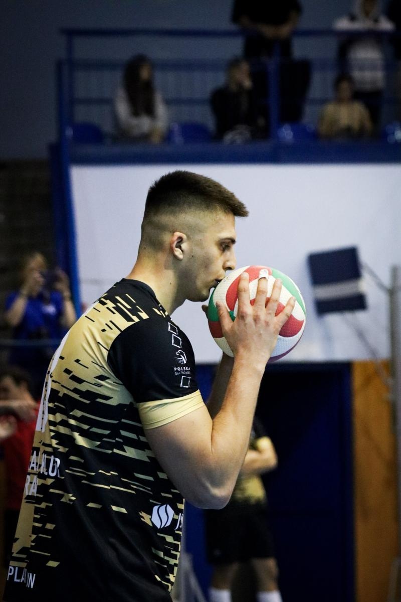 Zdjęcie w galerii na portalu naszwodzislaw.com: Zacięta walka na parkiecie. SK Górnik Radlin wygrywa po tie-breaku [FOTO] wiadomości z regionu