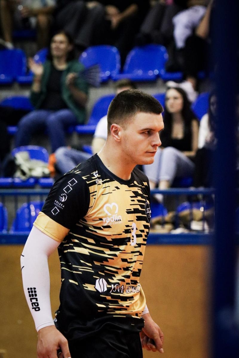 Zdjęcie w galerii na portalu naszwodzislaw.com: Zacięta walka na parkiecie. SK Górnik Radlin wygrywa po tie-breaku [FOTO] wiadomości z regionu