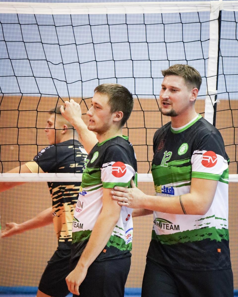 Zdjęcie w galerii na portalu naszwodzislaw.com: Zacięta walka na parkiecie. SK Górnik Radlin wygrywa po tie-breaku [FOTO] wiadomości z regionu