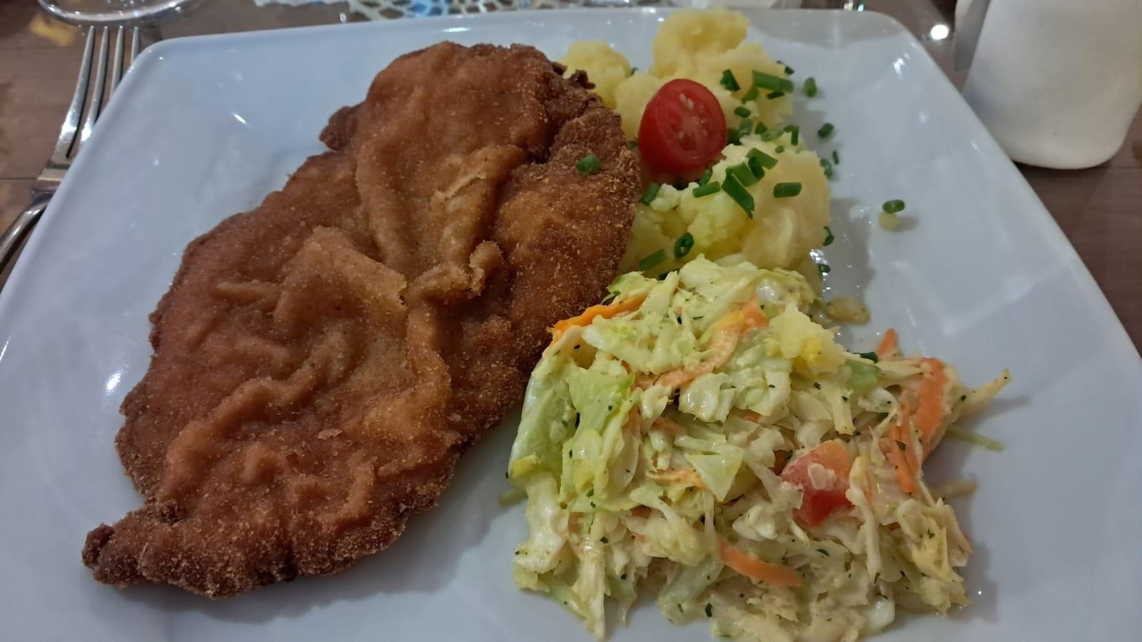 Zdjęcie w galerii na portalu naszwodzislaw.com: KGW z Bukowa i Nieboczów w poszukiwaniu pomysłów w wiosce dyniowej wiadomości z regionu