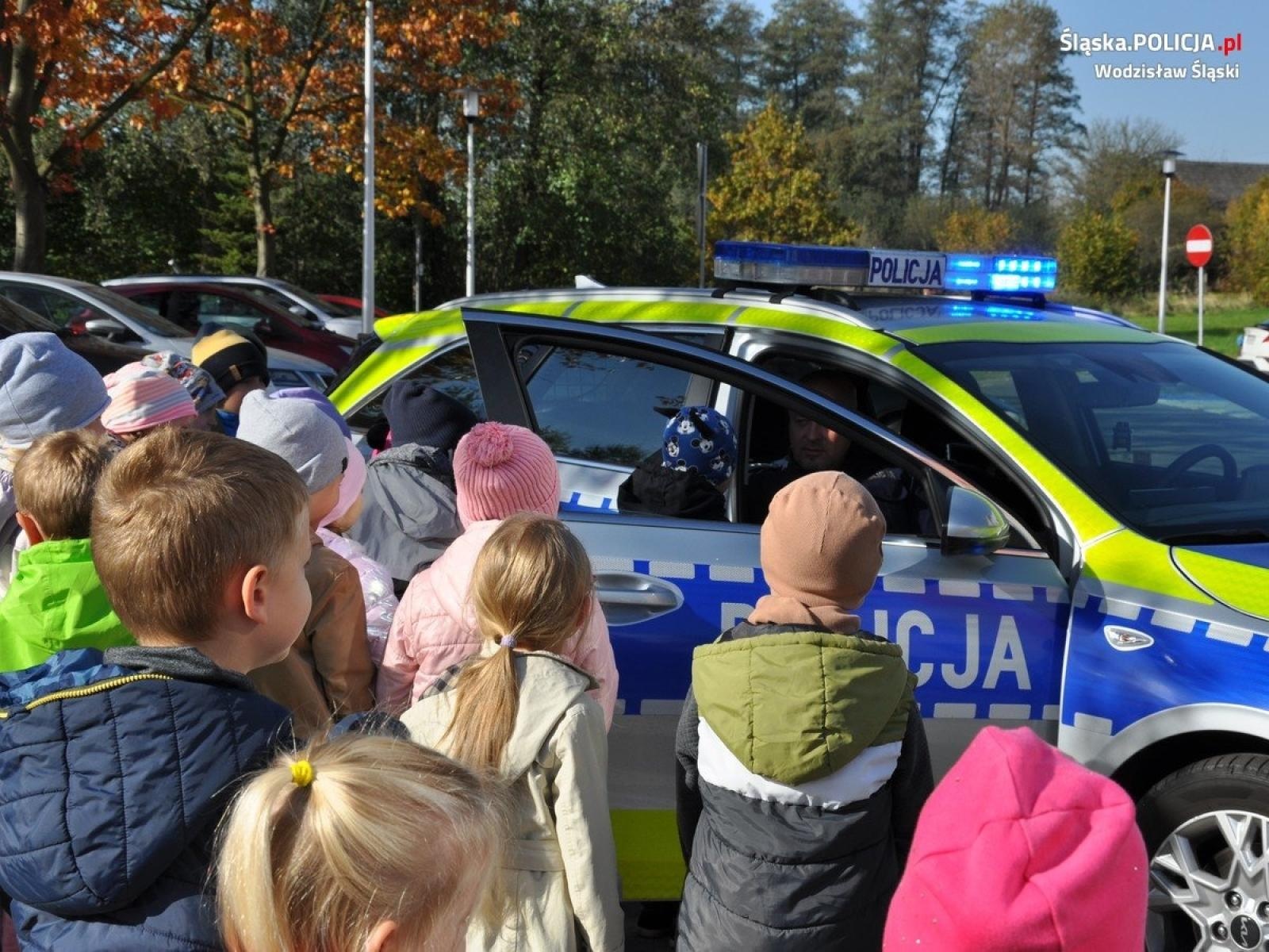 Zdjęcie w galerii na portalu naszwodzislaw.com: Przedszkolaki z Mszany miały niecodziennych gości wiadomości z regionu