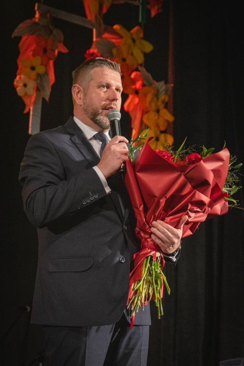 Zdjęcie w galerii na portalu naszwodzislaw.com: Uroczysta gala z okazji Dnia Edukacji Narodowej w WCK wiadomości z regionu