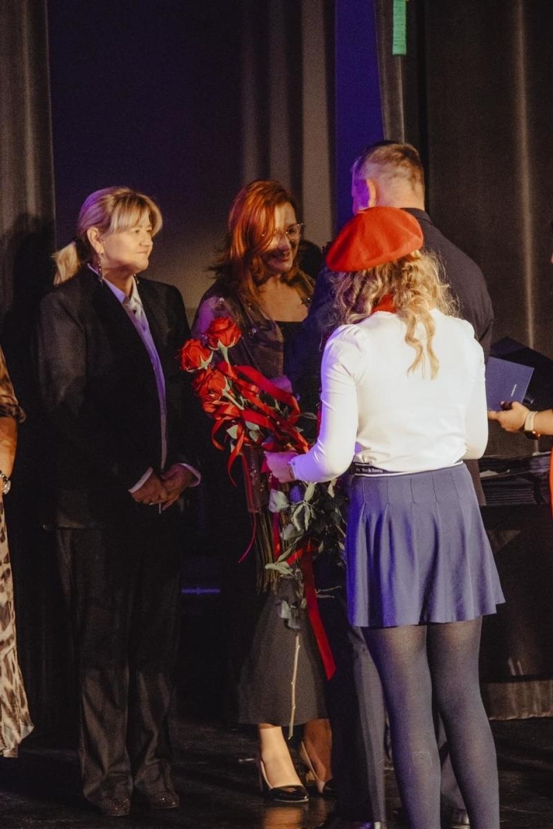 Zdjęcie w galerii na portalu naszwodzislaw.com: Uroczysta gala z okazji Dnia Edukacji Narodowej w WCK wiadomości z regionu