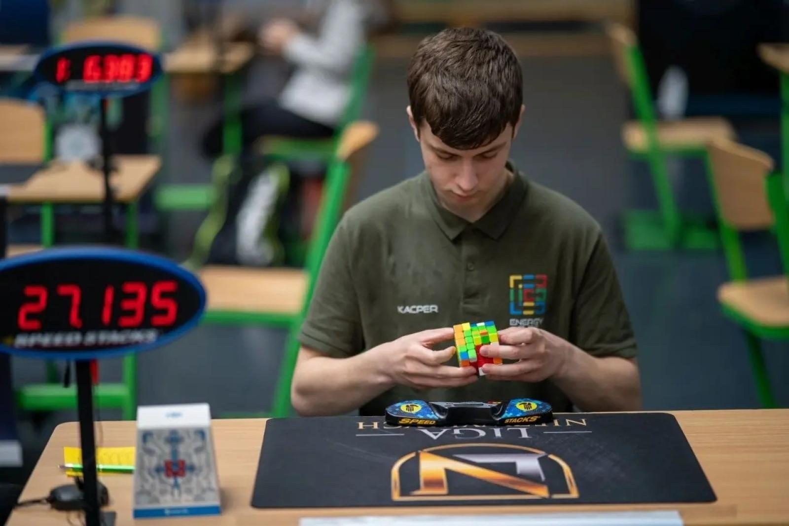 Zdjęcie w galerii na portalu naszwodzislaw.com: Ignacy ponownie ugości mistrzów speedcubingu wiadomości z regionu