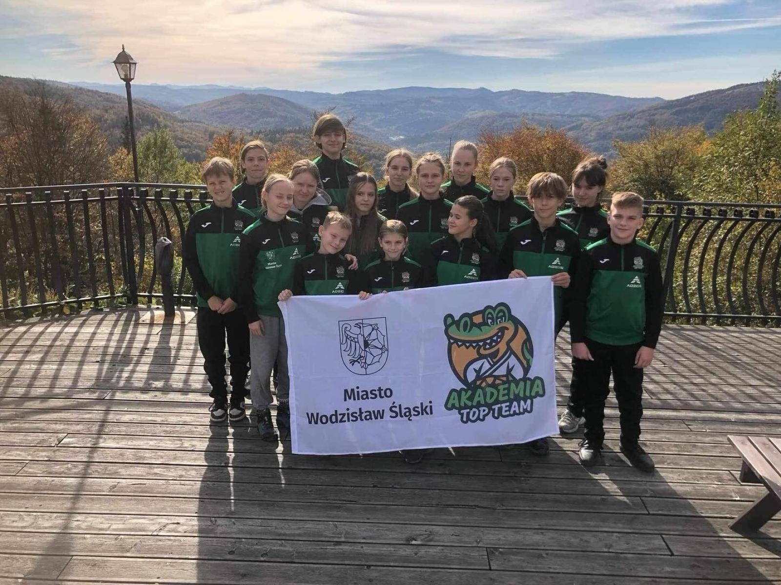 Zdjęcie w galerii na portalu naszwodzislaw.com: Zawodnicy Akademii Sportowej Top Team na zgrupowaniu przed mistrzostwami wiadomości z regionu