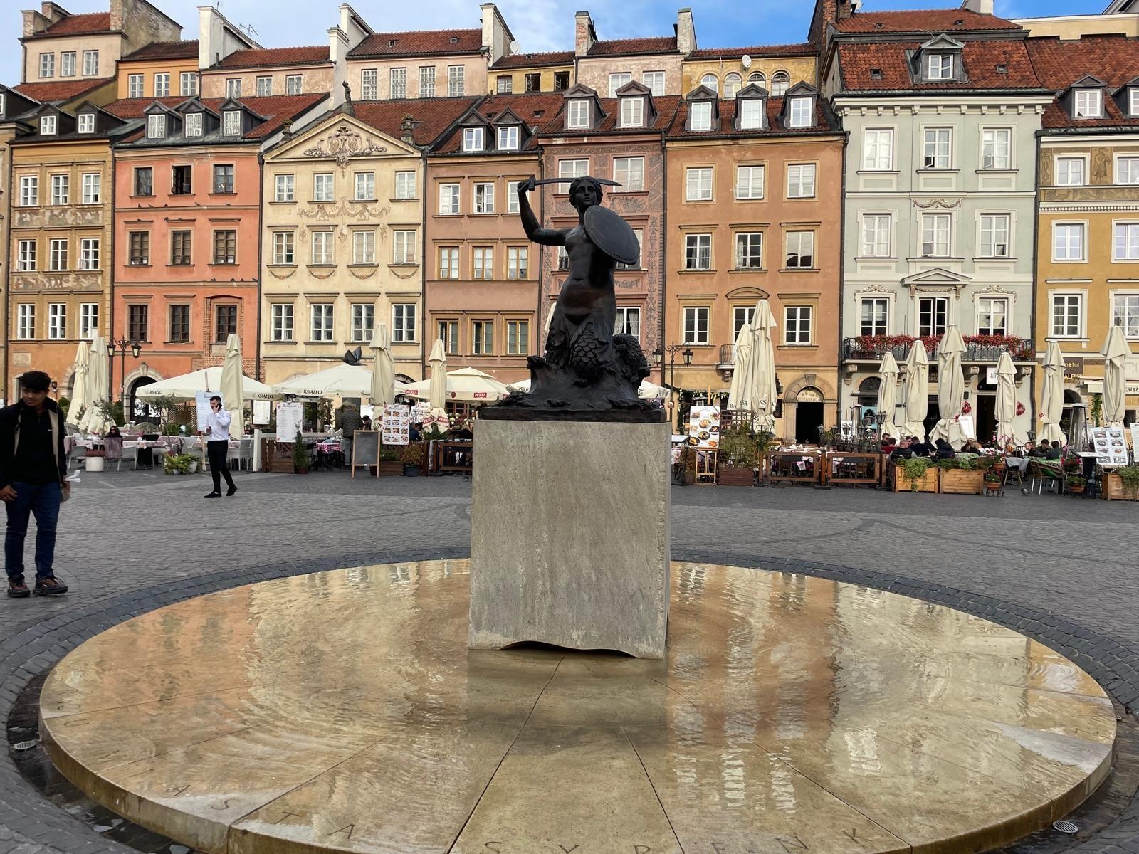 Zdjęcie w galerii na portalu naszwodzislaw.com: Podróż z klasą uczniów ze Skrbeńska do Warszawy wiadomości z regionu