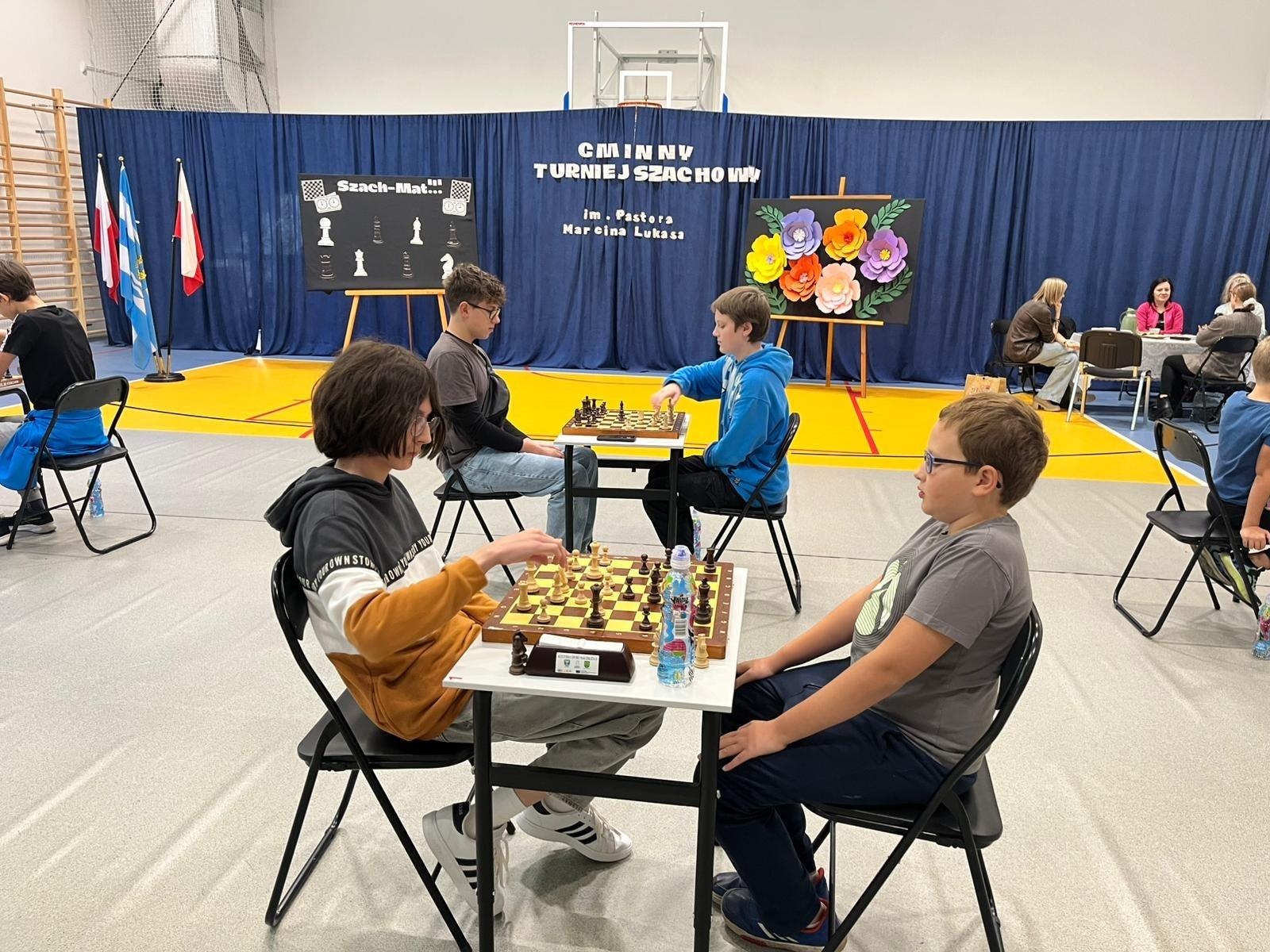 Zdjęcie w galerii na portalu naszwodzislaw.com: Szachowa tradycja w Skrbeńsku. Gminny turniej im. Pastora Marcina Lukasa wiadomości z regionu