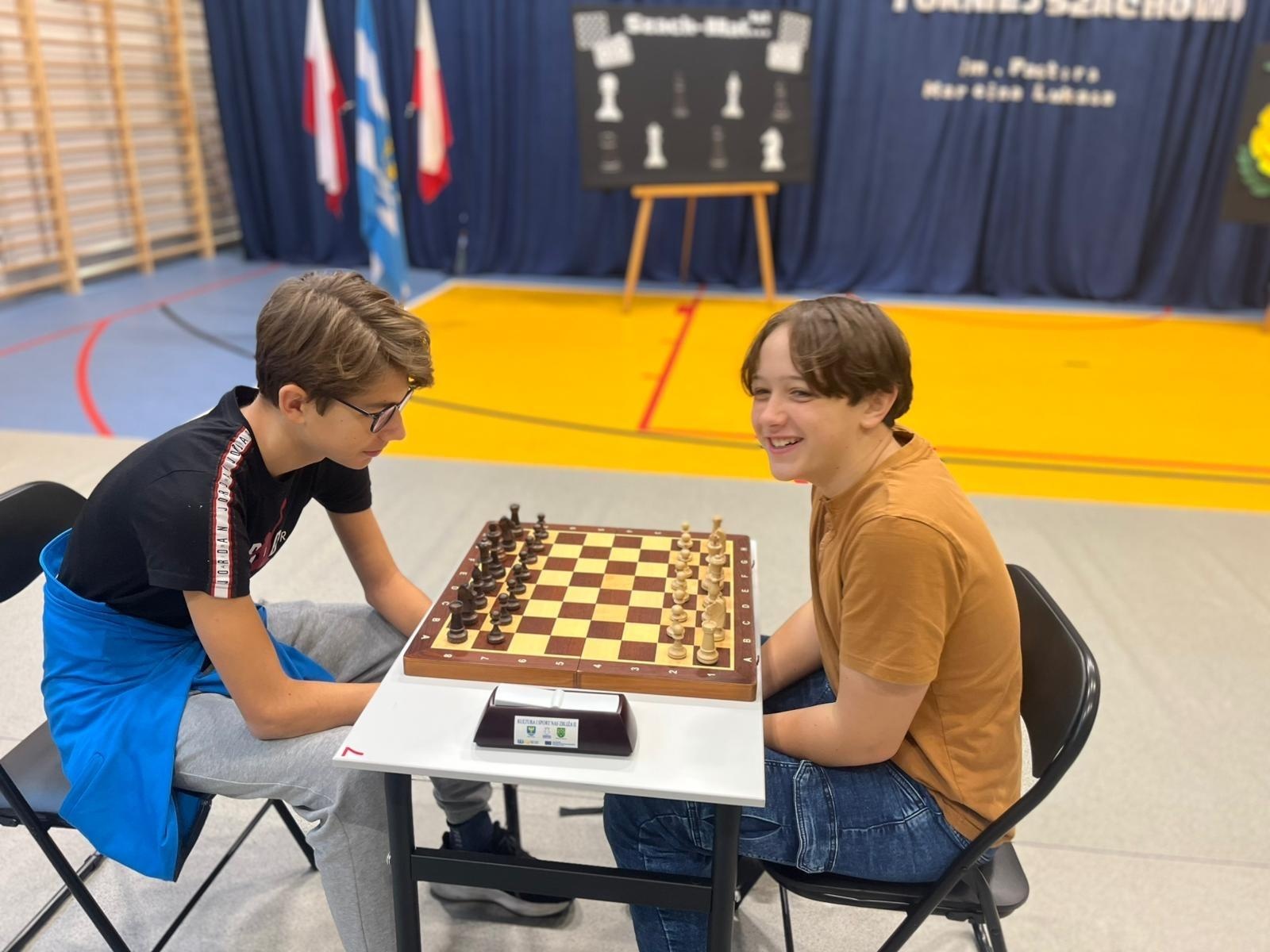 Zdjęcie w galerii na portalu naszwodzislaw.com: Szachowa tradycja w Skrbeńsku. Gminny turniej im. Pastora Marcina Lukasa wiadomości z regionu